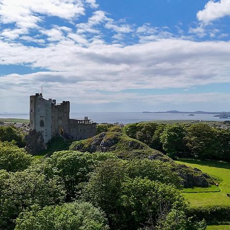 Roch Castle Hotel Bagian luar foto