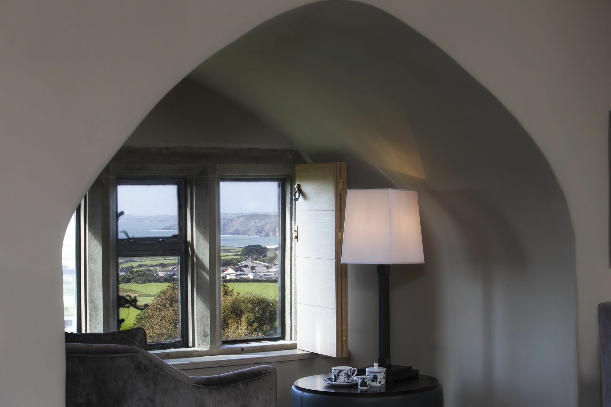 Roch Castle Hotel Bagian luar foto
